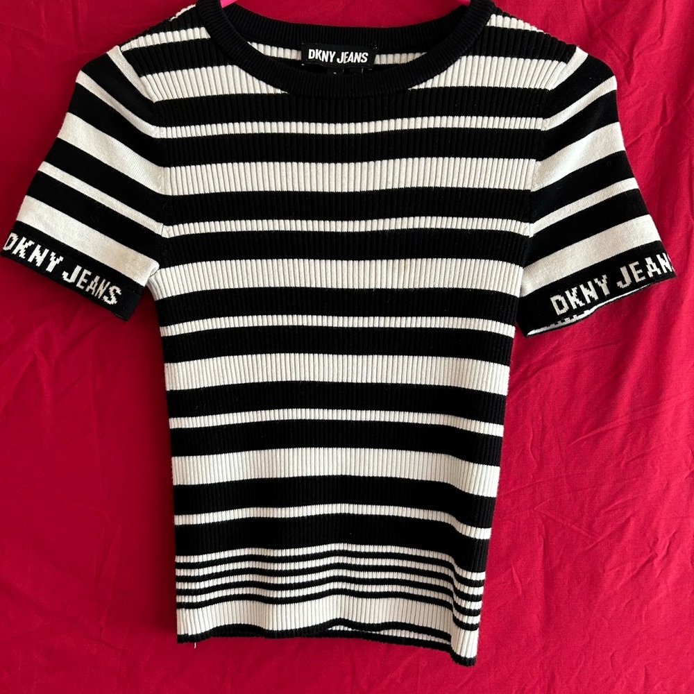 Dkny Black and White Striped Stretchy Women’s Top size Small